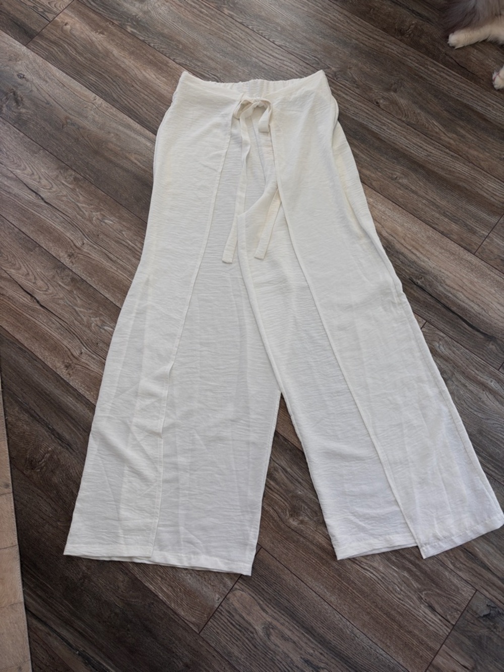 Zara Wide Leg Cream Lounge Pants with Tie Waist